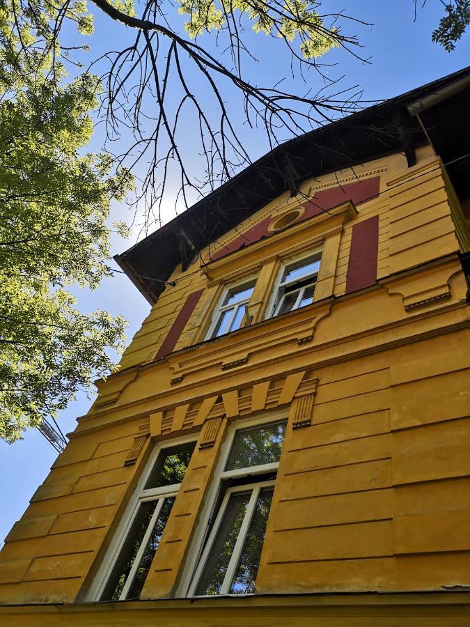 Vila Veselova, Ljubljana City Center Hostel Ngoại thất bức ảnh